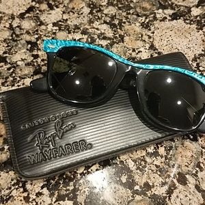 Classic Rayban Wayfarer sunglasses 😎